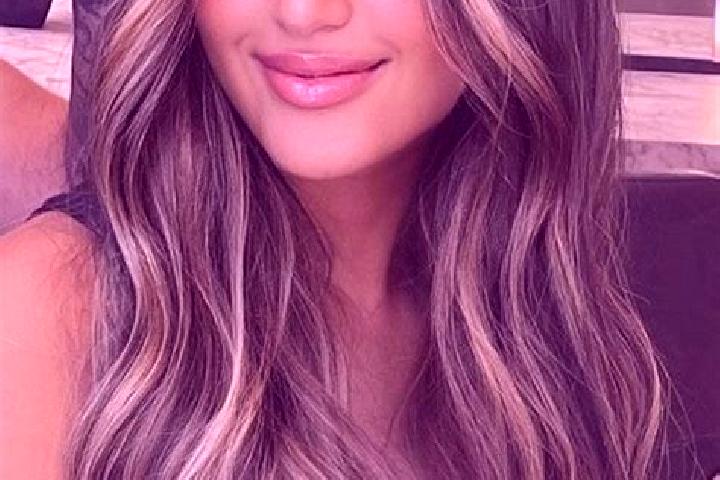 Amelia, 27, a dark blonde grey-eyed european companion based in Kumeu. Offering A-Level, Dinner Date, Travel Companion, OWO. Available for incall and outcall...