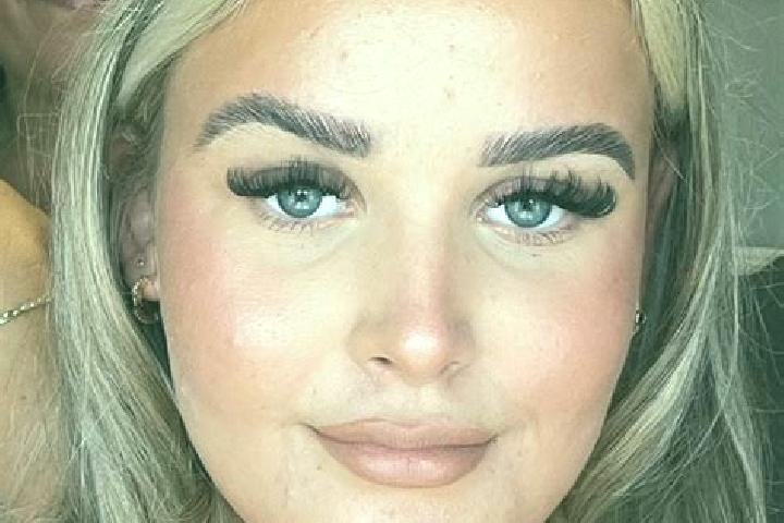 Amelia, 27 — Escort in Broad Hinton, United Kingdom