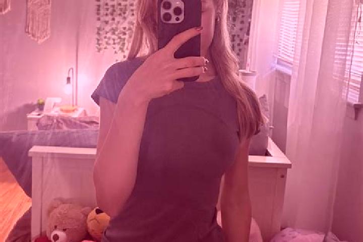Amelia, 27 — Escort in Livonia, United States