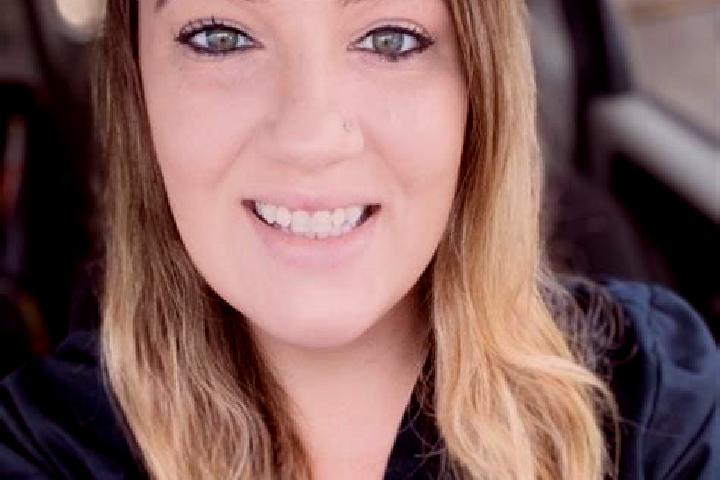 Amelia, 27 — Escort in Vincennes, United States