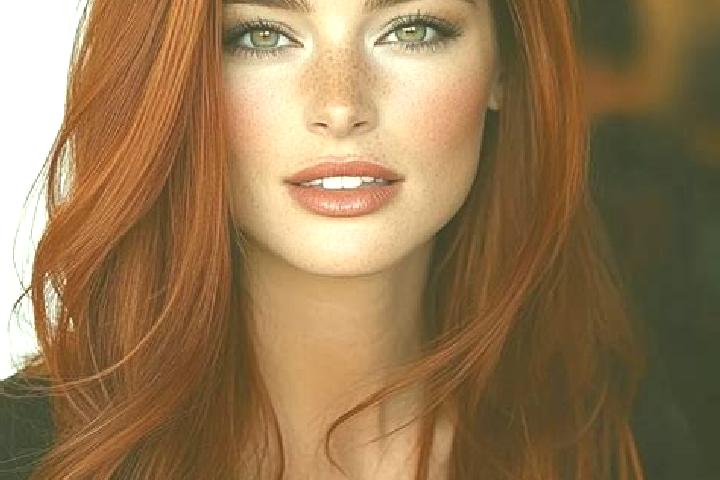 Amelia, 28, a auburn blue-eyed european companion based in Warana. Offering OWO, Domination, Fetish. Available for incall and outcall, day and evening dates.