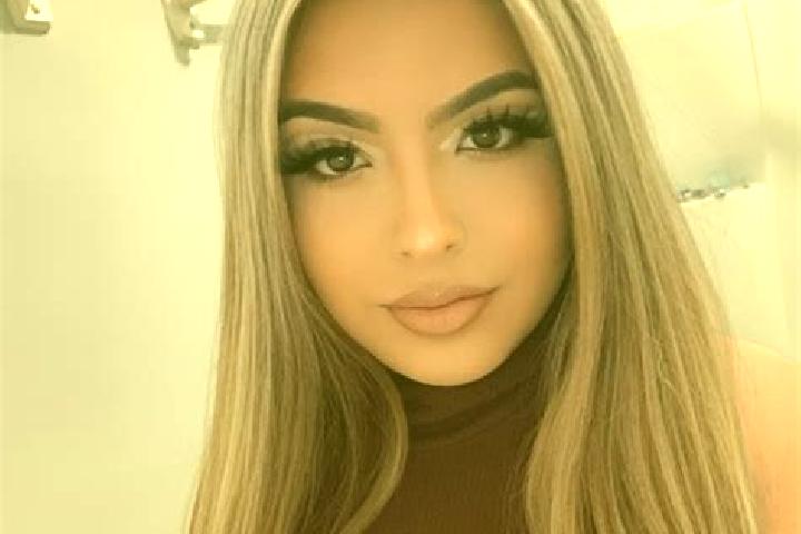 Amelia, 28, a blonde grey-eyed latina companion based in Kattivakkam. Offering CIM, GFE, Duos. Available for incall and outcall, day and evening dates.