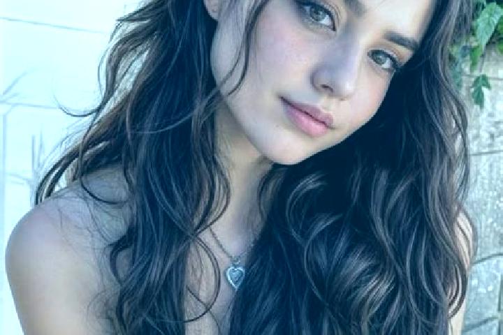 Amelia, 28, a brunette hazel-eyed indian companion based in Sathyamangalam. Offering BDSM, Tantra, Duos, Travel Companion. Available for incall and outcall, ...