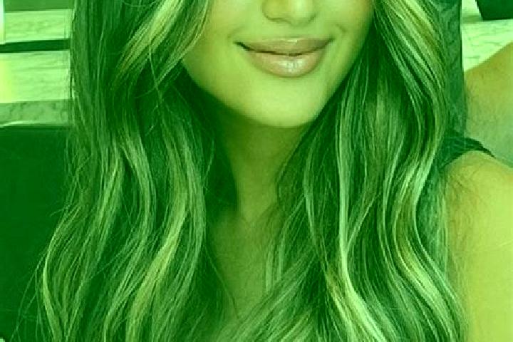 Amelia, 28, a dark blonde brown-eyed middle eastern companion based in Brookswood. Offering Erotic Massage, Prostate Massage, Travel Companion, Deep French K...