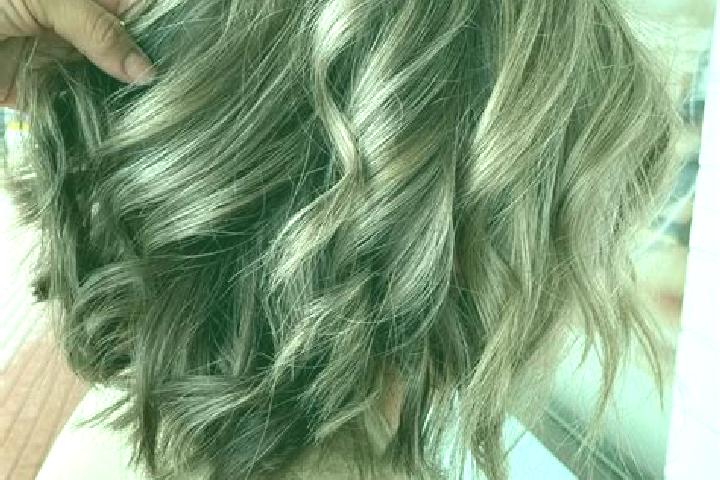 Amelia, 28, a dark blonde grey-eyed european companion based in Chiman. Offering Erotic Massage, Prostate Massage, Domination, Striptease. Available for inca...