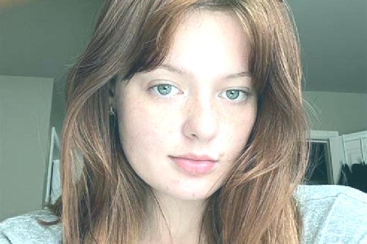 Amelia, 28, a red blue-eyed indian companion based in Seafield. Offering Deep French Kissing, Roleplay, Erotic Massage. Available for incall and outcall, ove...