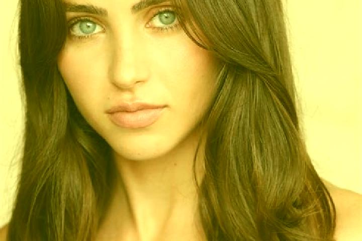 Amelia, 29, a brunette blue-eyed indian companion based in Castelltercol. Offering GFE, Erotic Massage, Dinner Date, Roleplay, Domination. Available for inca...