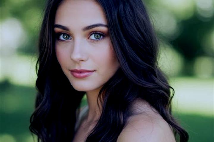 Amelia, 29, a brunette hazel-eyed caucasian companion based in Krasnogorskoye. Offering GFE, Girlfriend Experience, Party Girl, Massage. Available for incall...
