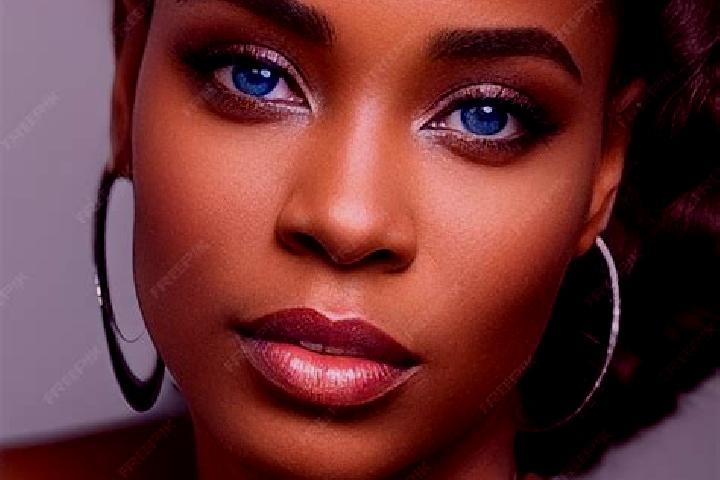 Amelia, 29, a red blue-eyed ebony companion based in Lesga . Offering Massage, CIM, 69, Domination. Available for incall and outcall, day and evening dates.