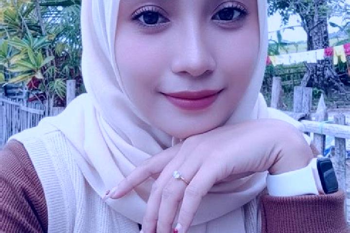 Amelia, 29 — Escort in Peureulak, Indonesia