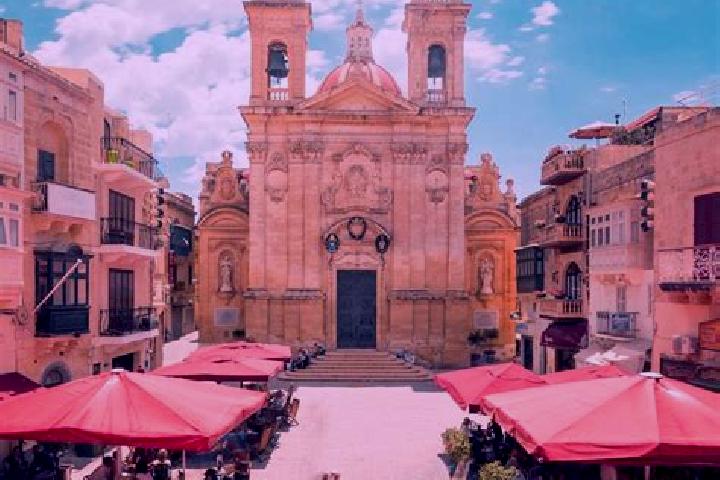 Amelia, 29 — Escort in Qala, Malta