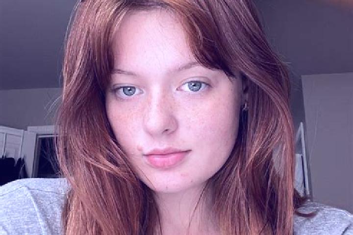 Amelia, 30, a auburn grey-eyed mixed companion based in Guerbuez. Offering GFE, Erotic Massage, Dinner Date. Available for incall and outcall, overnight book...