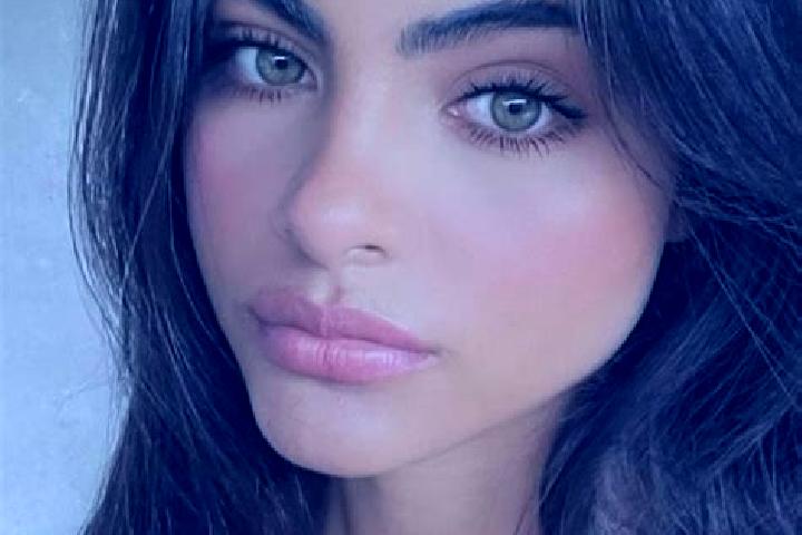 Amelia, 30, a auburn hazel-eyed middle eastern companion based in Barcino. Offering Deep French Kissing, CIM, Tantra. Available for incall and outcall, overn...
