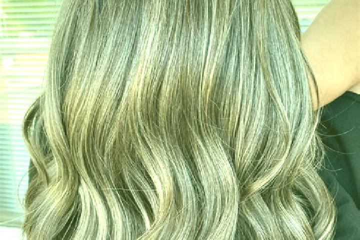 Amelia, 30, a dark blonde grey-eyed indian companion based in Girolles. Offering Striptease, Erotic Massage, 69, Girlfriend Experience, Party Girl. Available...