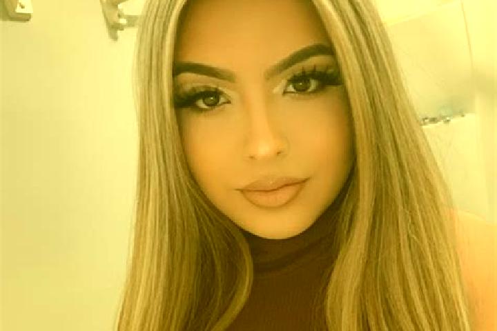 Amelia, 30, a red blue-eyed mixed companion based in Side. Offering Overnight, Striptease, Couples, Massage. Available for incall and outcall, day and evenin...