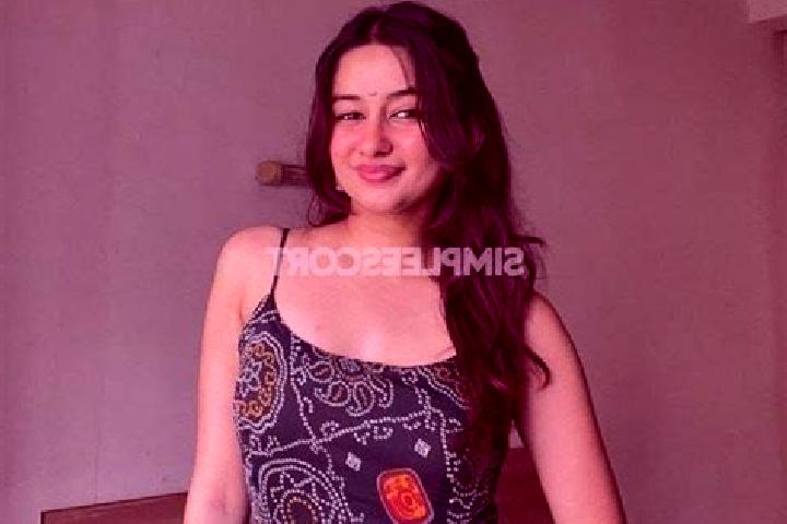 Amelia, 30 — Escort in Aralgoria, India