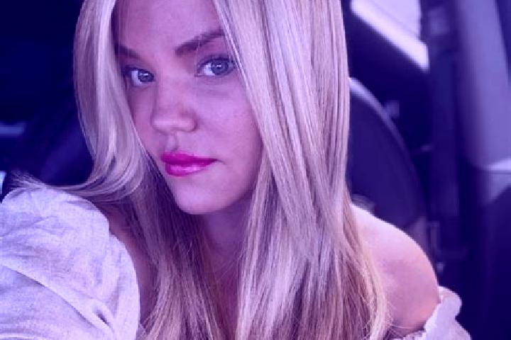Amelia, 30 — Escort in Clemmons, United States