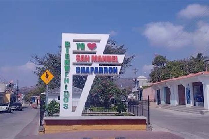 Amelia, 30 — Escort in San Manuel Chaparron, Guatemala