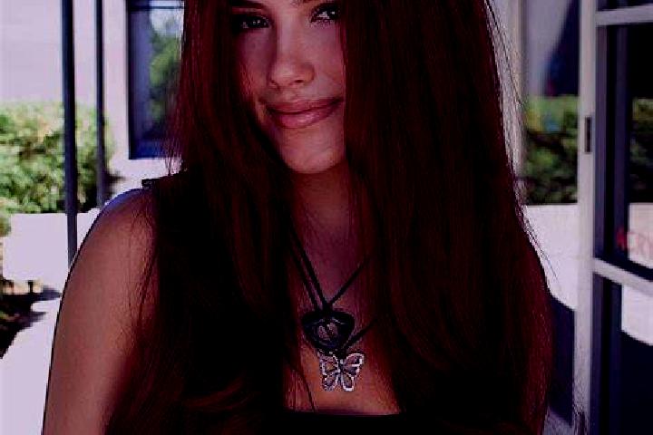 Amelia, 31, a auburn dark-eyed middle eastern companion based in Forestville. Offering BDSM, 69, Dinner Date. Available for incall and outcall, day and eveni...