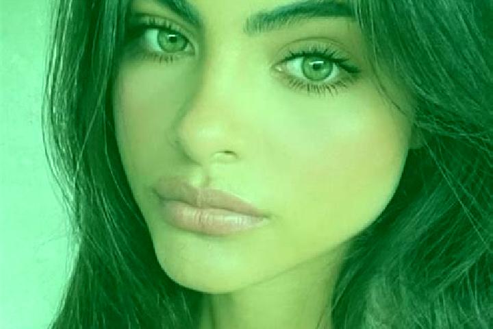 Amelia, 31, a black dark-eyed indian companion based in Fernvale. Offering Erotic Massage, OWO. Available for incall and outcall, overnight bookings available.