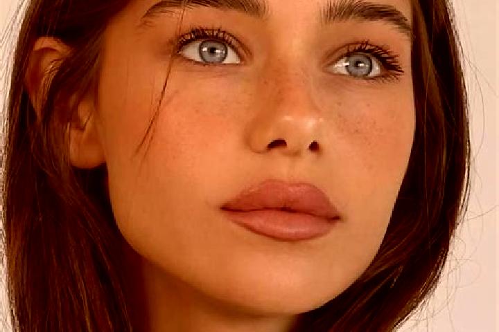 Amelia, 31, a brunette brown-eyed slavic companion based in Kedungbanteng. Offering Girlfriend Experience, Erotic Massage, Prostate Massage. Available for in...