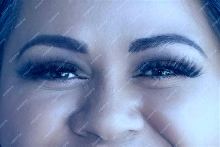 Amelia, 31, a red green-eyed latina companion based in Zeytinbagi. Offering Dinner Date, CIM. Available for incall and outcall, overnight bookings available.