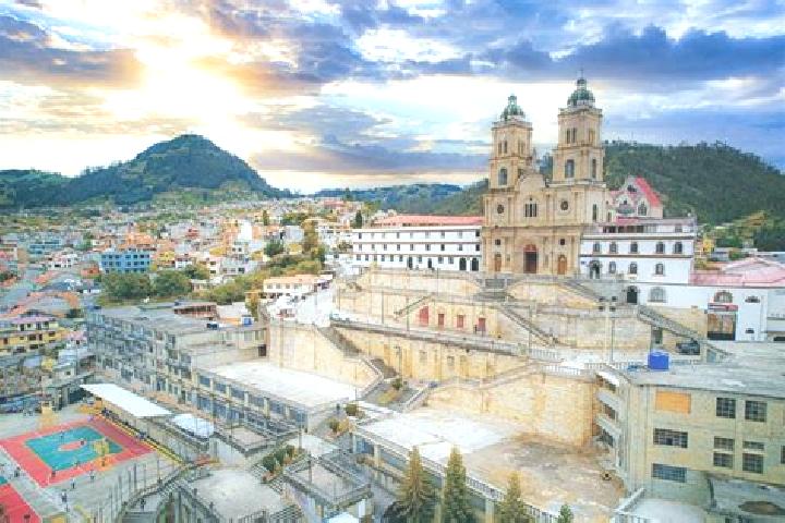 Amelia, 31 — Escort in Azogues, Ecuador