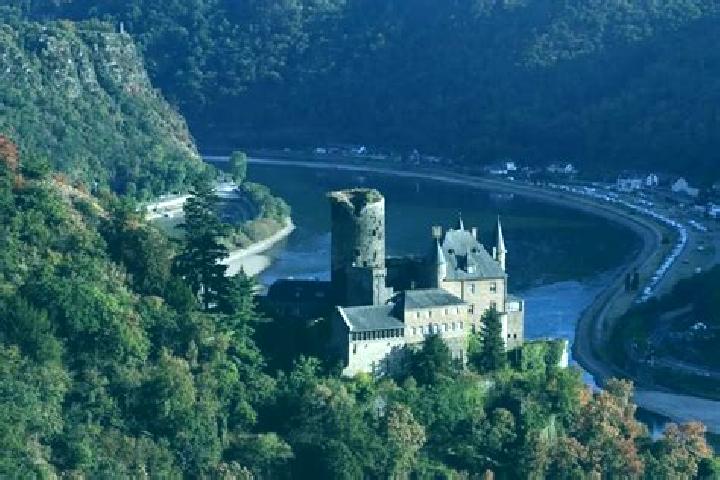 Amelia, 31 — Escort in Braubach, Germany