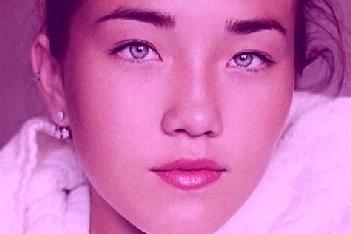 Amelia, 32, a brunette grey-eyed caucasian companion based in Vairao. Offering Girlfriend Experience, GFE, Massage. Available for incall and outcall, overnig...