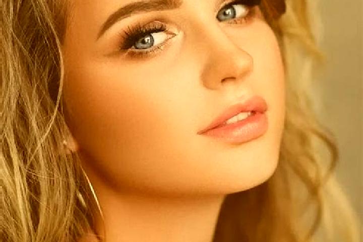 Amelia, 32, a dark blonde blue-eyed middle eastern companion based in Baliyasan. Offering GFE, Fetish, A-Level, Tantra. Available for incall and outcall, day...