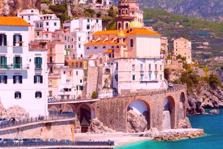 Amelia, 32 — Escort in Cerfignano, Italy