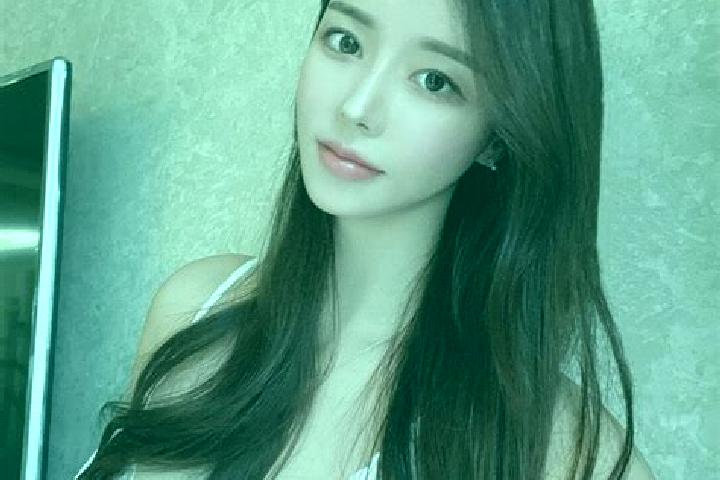 Amelia, 32 — Escort in Huaihelu, China