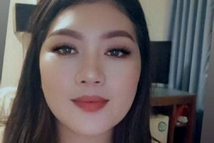 Amelia, 33, a auburn dark-eyed asian companion based in Ruchihe. Offering GFE, A-Level, Prostate Massage. Available for incall and outcall, day and evening d...
