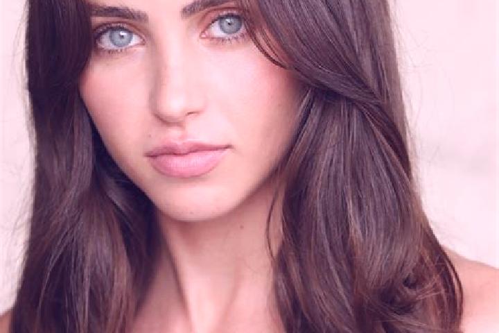 Amelia, 33, a brunette hazel-eyed european companion based in Alva. Offering BDSM, Fetish, Erotic Massage, Couples, 69. Available for incall and outcall, day...