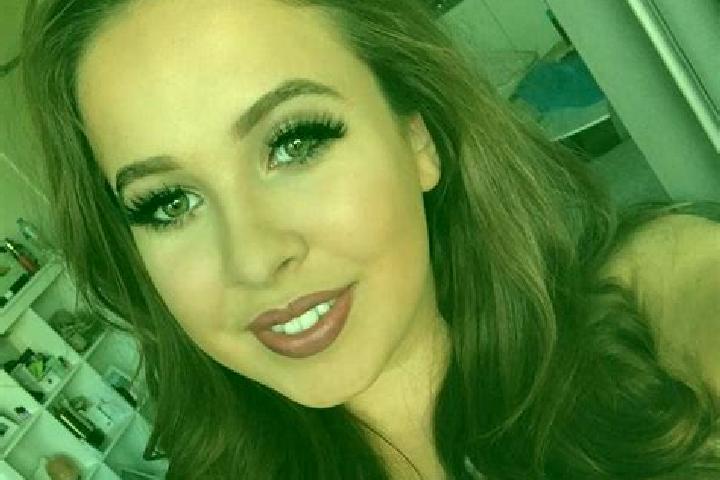 Amelia, 33, a red dark-eyed caucasian companion based in Mariana. Offering Duos, Deep French Kissing, Striptease, Overnight. Available for incall and outcall...