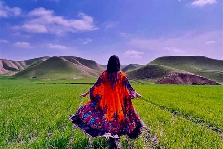 Amelia, 33 — Escort in Deh Sahra, Iran