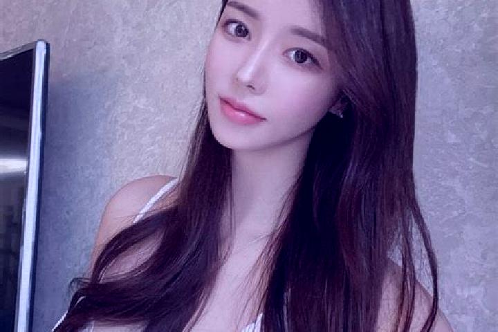 Amelia, 33 — Escort in Lesuhe, China