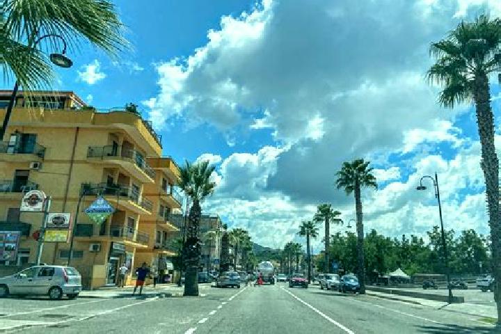 Amelia, 33 — Escort in Marina di Davoli, Italy