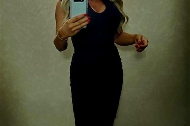 Amelia, 34, a blonde dark-eyed ebony companion based in El Alto. Offering CIM, Domination, Overnight, Tantra, Girlfriend Experience. Available for incall and...