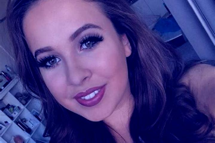 Amelia, 34, a brunette amber-eyed slavic companion based in Great Coates. Offering Party Girl, Erotic Massage, Tantra, Duos, Massage. Available for incall an...