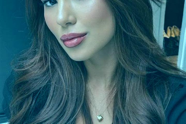 Amelia, 34, a chestnut brown-eyed latina companion based in Kuenjek. Offering CIM, Domination. Available for incall and outcall, day and evening dates.