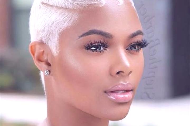 Amelia, 34, a platinum blonde dark-eyed ebony companion based in Lajedo. Offering Domination, 69, Fetish. Available for incall and outcall, overnight booking...