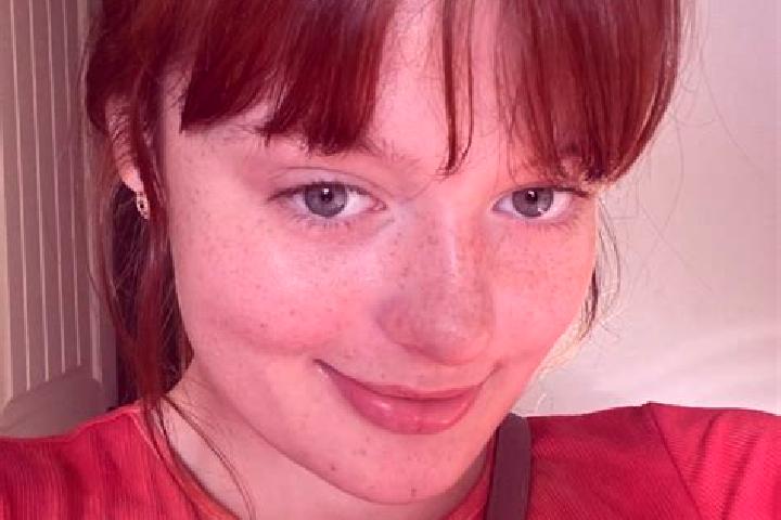 Amelia, 34, a red grey-eyed caucasian companion based in Colombiers. Offering Dinner Date, Roleplay, GFE. Available for incall and outcall, day and evening d...