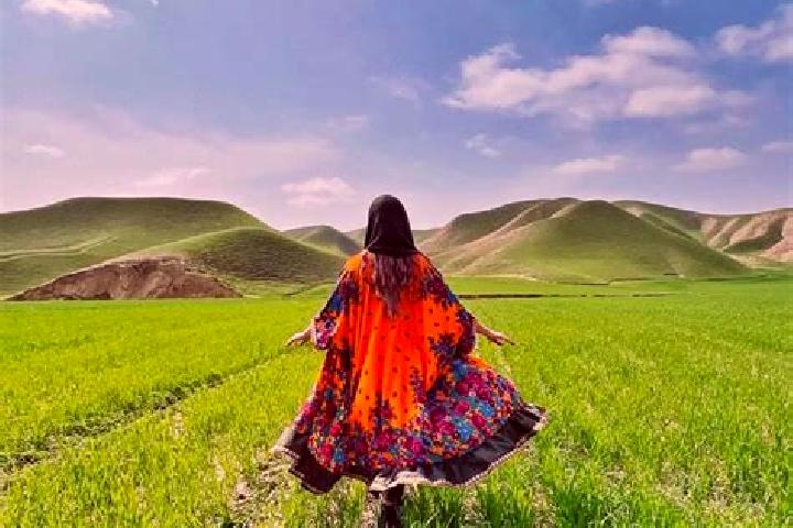 Amelia, 34 — Escort in Banu Sahra, Iran