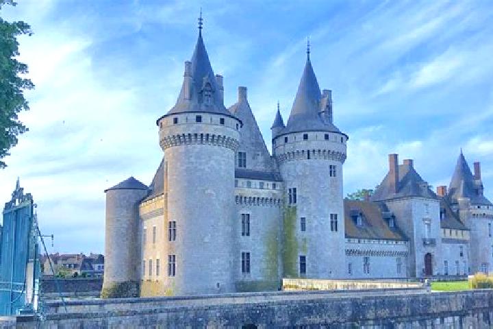 Amelia, 34 — Escort in Sully-sur-Loire, France