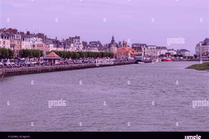 Amelia, 34 — Escort in Trouville, France