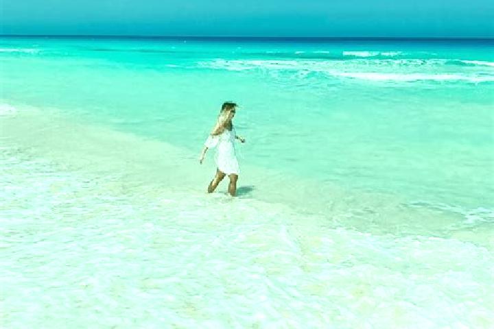 Amelia, 35 — Escort in As Sahil, Egypt