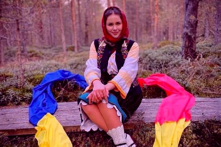 Amelia, 35 — Escort in Bucova, Romania