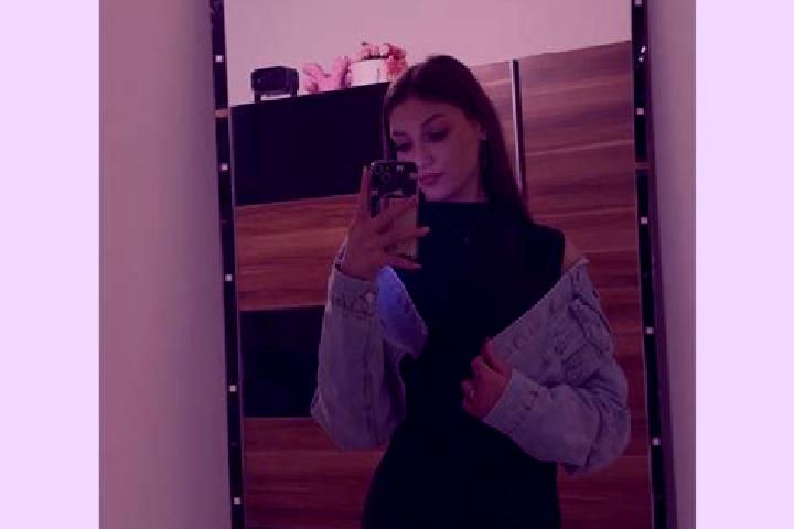 Amelia, 35 — Escort in Plescuta, Romania