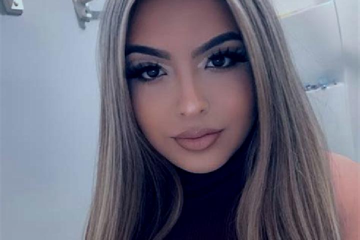 Amelia, 36, a blonde dark-eyed latina companion based in Hulshout. Offering Striptease, OWO, Tantra. Available for incall and outcall, day and evening dates.